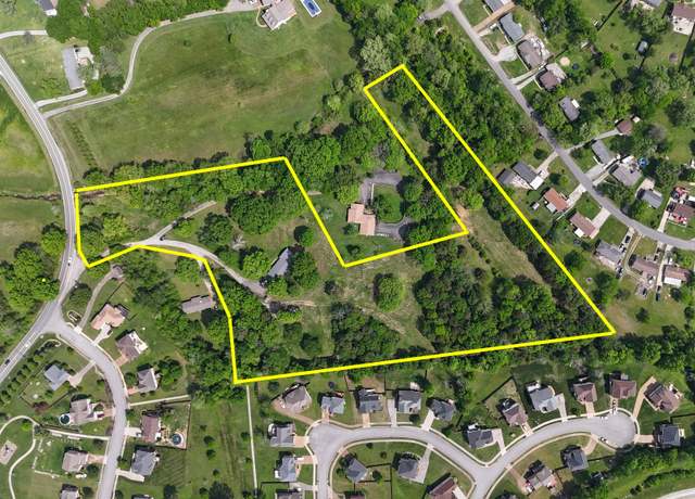 Property at 1094B Center Point Rd, Hendersonville, TN 37075, 3 beds, 2 baths