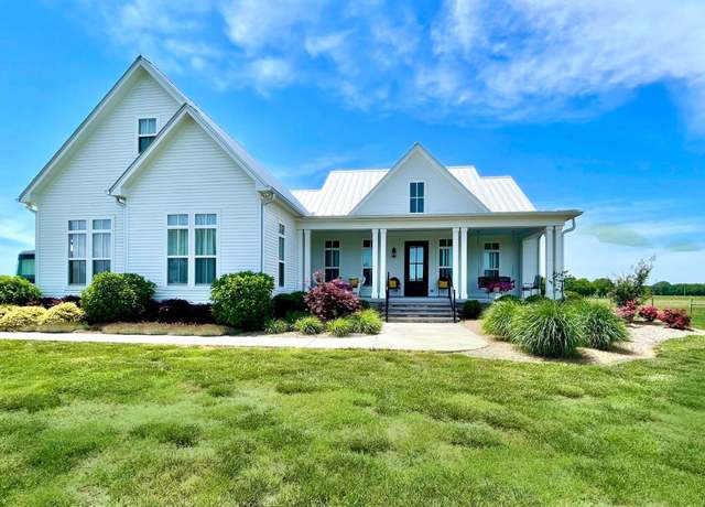 Property at 3130 Nashville Hwy, Lewisburg, TN 37091, 3 beds, 2.5 baths