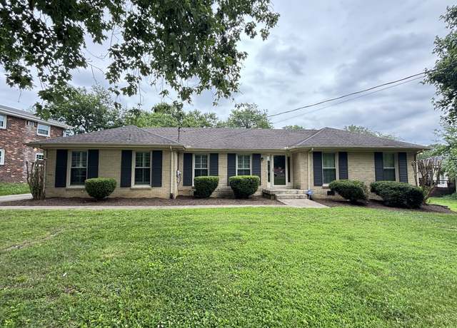 Property at 106 Laurel Ln, Hendersonville, TN 37075, 3 beds, 2 baths
