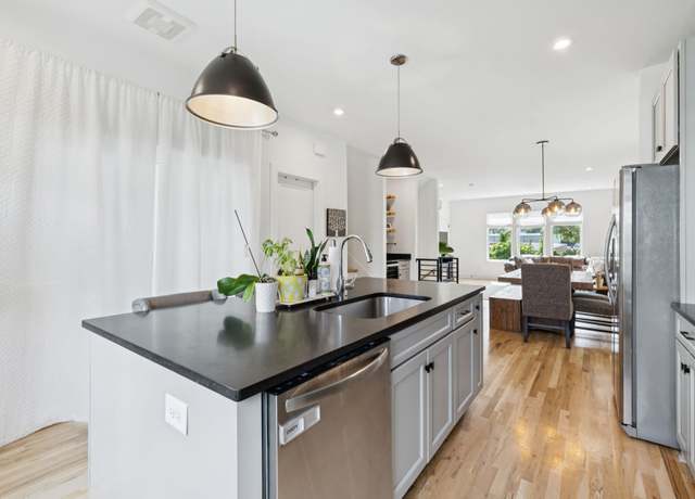 Property at 231 Sterling Point Cir, Nashville, TN 37209, 3 beds, 3.5 baths