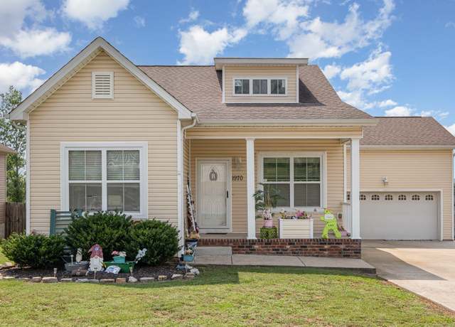 Property at 1970 Woodbury Ln, Columbia, TN 38401, 3 beds, 2 baths