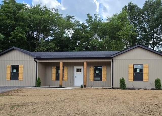Property at 260 Comstock Rd, Shelbyville, TN 37160, 3 beds, 2 baths