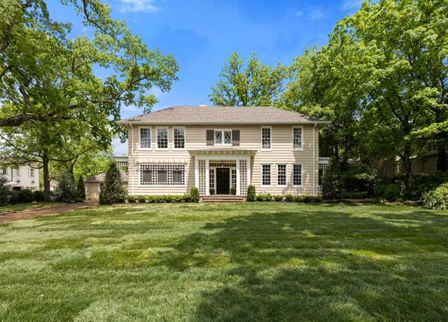 Property at 4430 Sheppard Pl, Nashville, TN 37205, 4 beds, 4.5 baths
