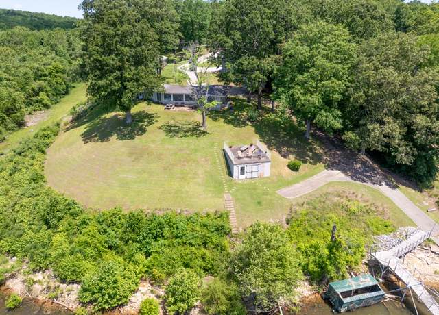 Property at 440 Bluff Point Ln, Waverly, TN 37185, 3 beds, 2 baths