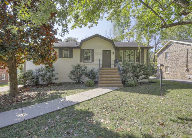 Property at 121 Lynhurst Cir, Hendersonville, TN 37075, 3 beds, 2 baths