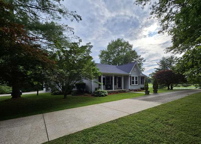 Property at 1185 Woodard Perry Rd, Ashland City, TN 37015, 3 beds, 2 baths