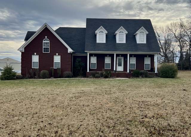 Property at 2901 Highway 52 W, Lafayette, TN 37083, 3 beds, 3 baths