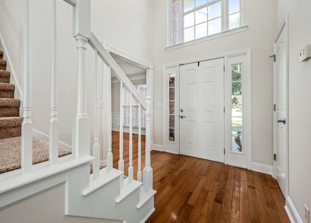 Property at 113 Limerick St, Murfreesboro, TN 37129, 3 beds, 2.5 baths