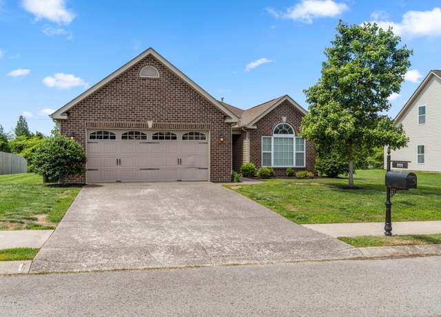 Property at 1111 Savannah Ave, Gallatin, TN 37066, 3 beds, 2 baths