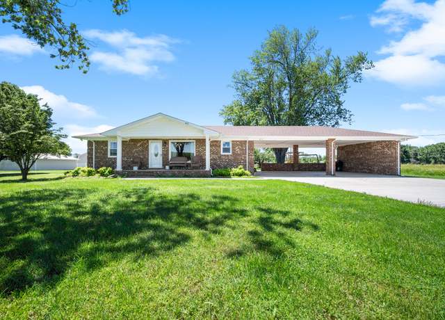 Property at 2060 Geedsville Rd, Bradyville, TN 37026, 3 beds, 2 baths