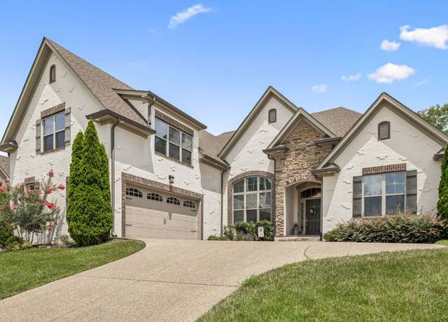 Property at 414 W Archer Way, Hendersonville, TN 37075, 4 beds, 2.5 baths