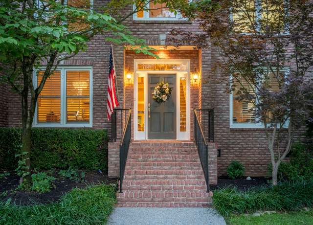 Property at 162 N Berwick Ln, Franklin, TN 37069, 4 beds, 3.5 baths
