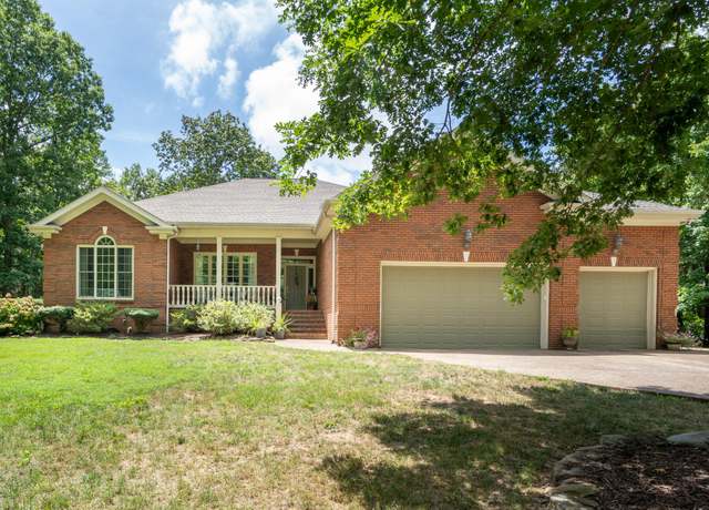 Property at 8712 Brow Lake Rd, Soddy Daisy, TN 37379, 3 beds, 2.5 baths