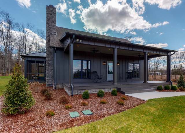 Property at 2550 Fairfield Pike, Shelbyville, TN 37160, 2 beds, 2 baths