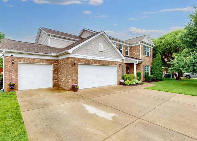 Property at 2809 Kaye Dr, Thompsons Station, TN 37179, 4 beds, 2.5 baths
