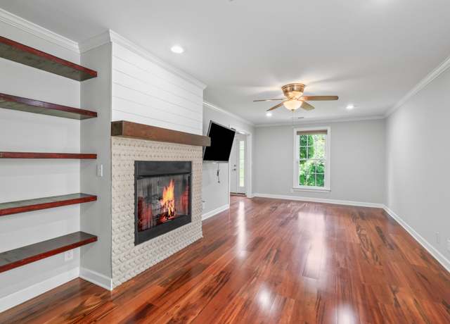 Property at 1345 General George Patton Rd, Nashville, TN 37221, 4 beds, 3 baths