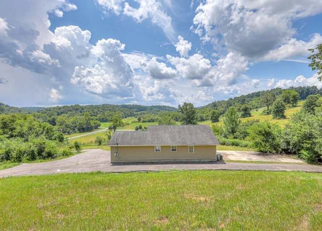 Property at 900 New Herman Rd, Shelbyville, TN 37160, 3 beds, 2 baths