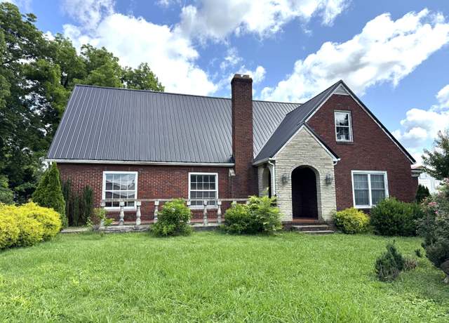 Property at 109 Walling St, Mcminnville, TN 37110, 4 beds, 2 baths