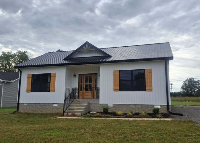 Property at 225 Remington Ln, Smithville, TN 37166, 3 beds, 2 baths