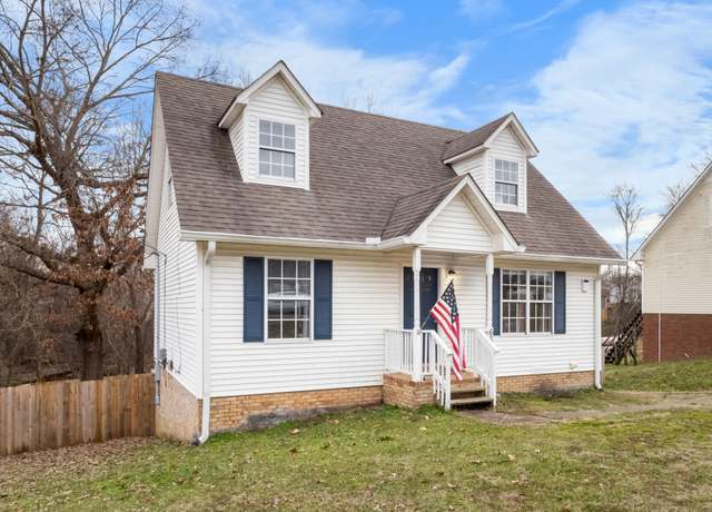 Property at 660 Artic Ave, Oak Grove, KY 42262, 3 beds, 2 baths