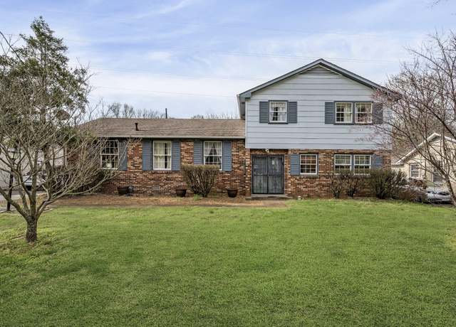 Property at 659 Huntington Pkwy, Nashville, TN 37211, 4 beds, 2 baths