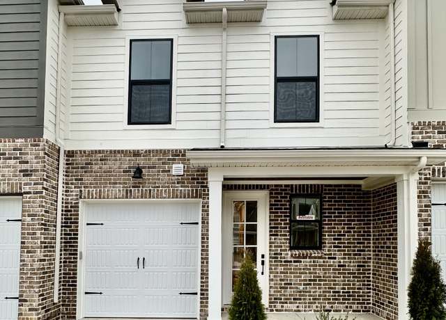 Property at 3065 Inman Dr, Thompsons Station, TN 37179, 3 beds, 2.5 baths
