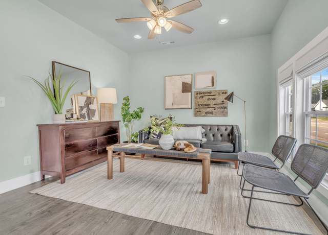 Property at 1617 Dr Db Todd Jr Blvd, Nashville, TN 37208, 2 beds, 2 baths