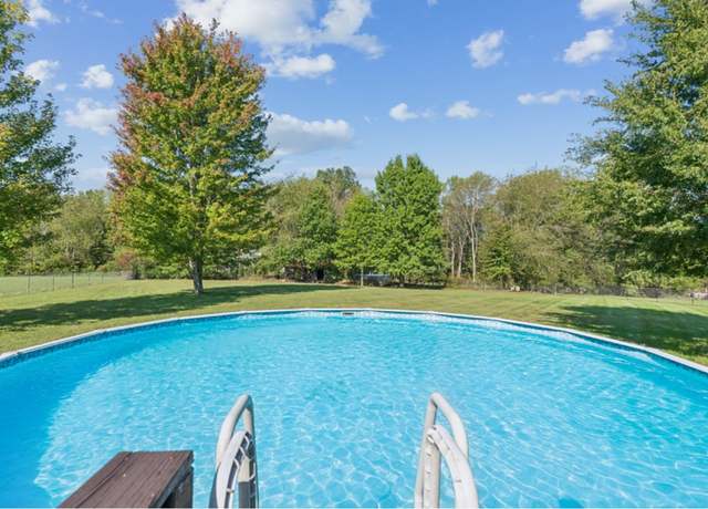 Property at 1266 Porter Morris Rd, Chapmansboro, TN 37035, 3 beds, 2.5 baths