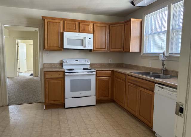 Property at 4904 Illinois Ave, Nashville, TN 37209, 2 beds, 1 bath