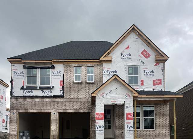 Property at 232 Pin High Dr, Mount Juliet, TN 37122, 4 beds, 3 baths