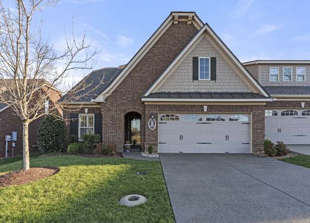 Property at 1019 Club View Dr, Gallatin, TN 37066, 2 beds, 3 baths