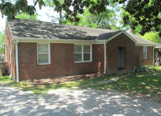Property at 102 Donelsonwood Dr, Nashville, TN 37214, 4 beds, 2 baths