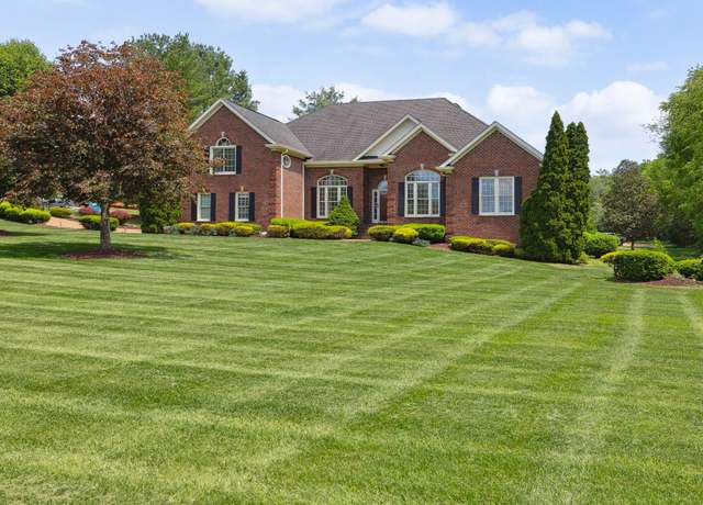 Property at 4118 Oxford Glen Dr, Franklin, TN 37067, 4 beds, 4 baths