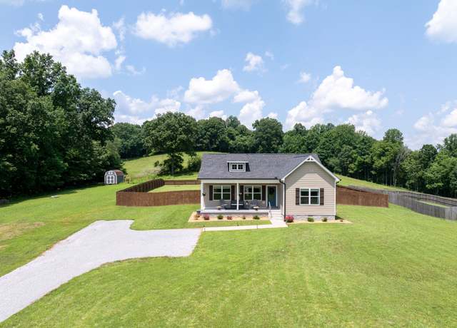 Property at 1224 Columbia Rd, Charlotte, TN 37036, 3 beds, 2 baths