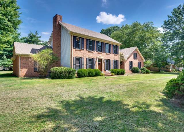 Property at 106 Apache Ct, Hendersonville, TN 37075, 4 beds, 3.5 baths