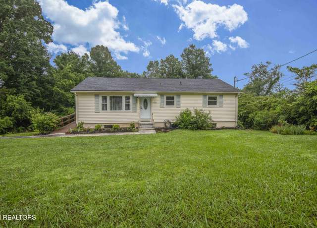 Property at 600 W Ridgecrest Dr, Kingston, TN 37763, 3 beds, 2 baths
