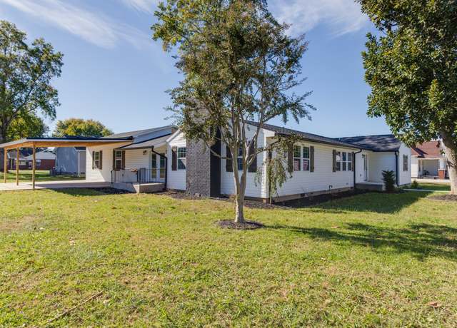 Property at 401 3rd Ave N, Decherd, TN 37324, 4 beds, 2.5 baths