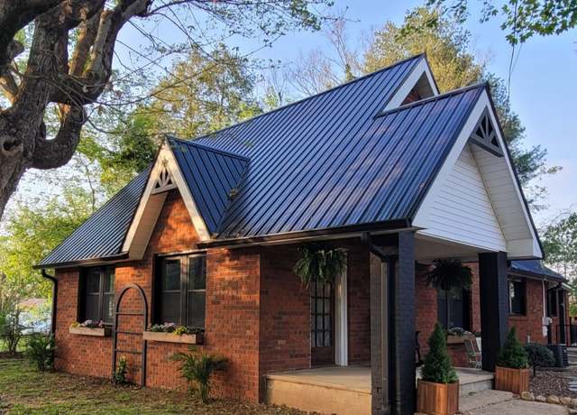 Property at 906 N High St, Winchester, TN 37398, 3 beds, 2 baths