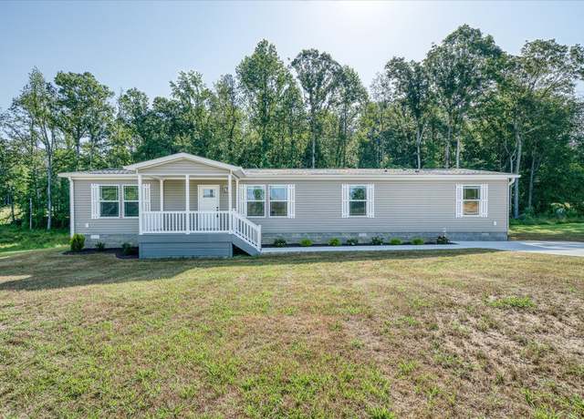 Property at 1800 Anna Maria Ln, Cookeville, TN 38501, 4 beds, 2 baths