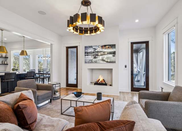 Property at 1514 Tyne Blvd, Nashville, TN 37215, 5 beds, 5.5 baths
