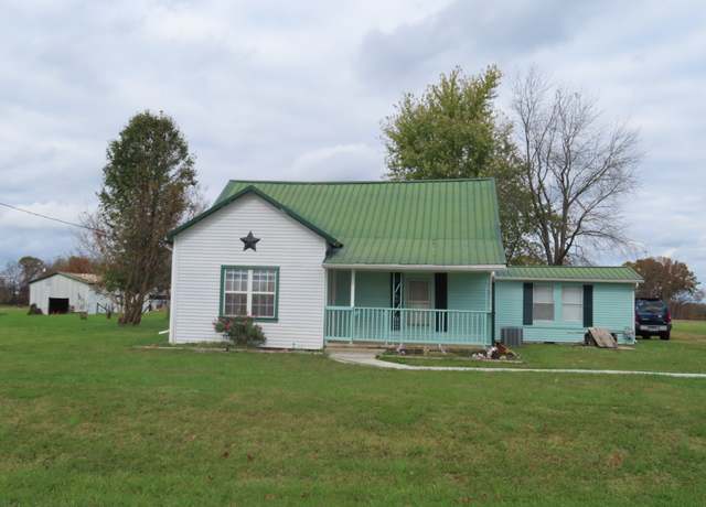 Property at 1263 Union Camp Rd, Lafayette, TN 37083, 3 beds, 1 bath