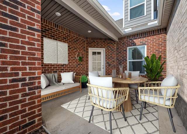 Property at 2328 Laurelstone Dr, Murfreesboro, TN 37130, 3 beds, 3 baths