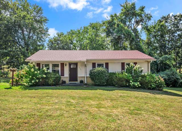 Property at 308 Mockingbird Ln, Dickson, TN 37055, 3 beds, 1 bath