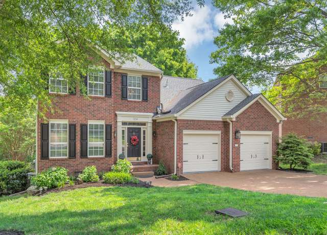 Property at 104 Holt Br, Brentwood, TN 37027, 3 beds, 2.5 baths