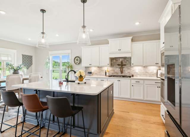 Property at 11769 Milton St, Milton, TN 37118, 4 beds, 4.5 baths