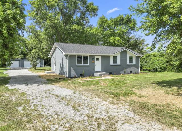 Property at 2315 Williamsport Pike, Columbia, TN 38401, 3 beds, 1.5 baths