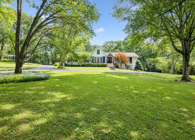 Property at 1204 Montpier Dr, Franklin, TN 37069, 4 beds, 4.5 baths