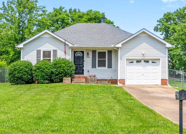 Property at 3720 Lavender Cir, Clarksville, TN 37042, 3 beds, 2 baths