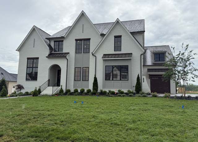 Property at 8103 Turning Point Dr, Brentwood, TN 37027, 5 beds, 6 baths