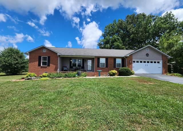 Property at 2426 Bowman Loop, Crossville, TN 38571, 3 beds, 2.5 baths